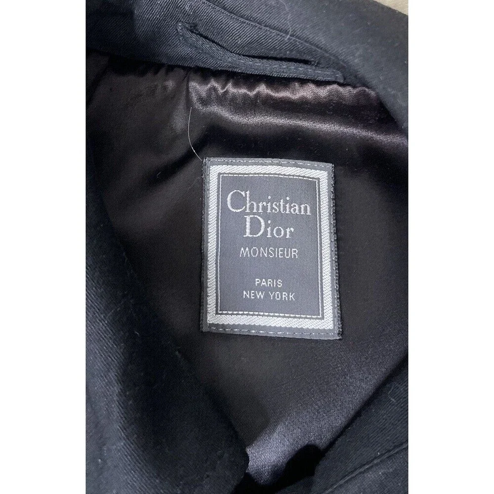 Christian Dior Monsieur Trench Coat. Size: 42R